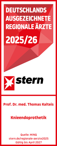 Stern Regionale Ärzte Siegel 2026 Knieendoprothetik Prof. Dr. med. Thomas Kalteis, rot weißes Siegel mit weißer und roter Schrift