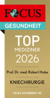 Focus Top Mediziner Siegel 2026 Kniechirurgie Prof. Dr. med. Robert Hube, goldfarbenes Siegel mit weißer und schwarzer Schrift
