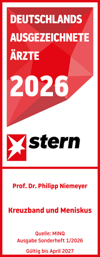 Stern Ärztesiegel 2026 Kreuzband und Meniskus Prof. Dr. med. Philipp Niemeyer, rot weißes Siegel mit weißer und roter Schrift